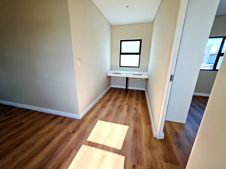 4 Bedroom Property for Sale in Sandown Western Cape